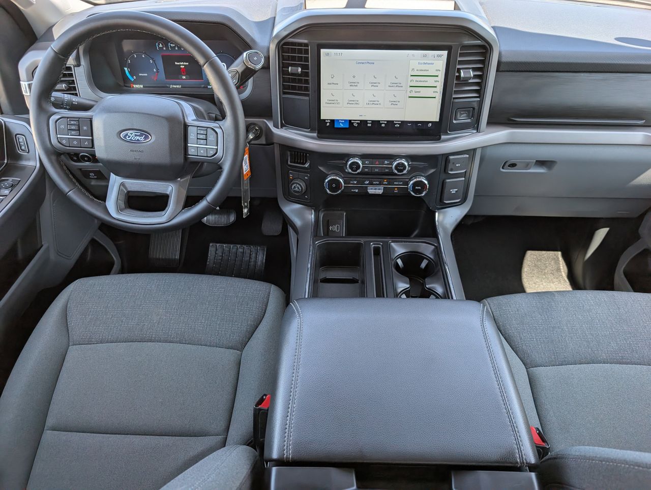 2025 Ford F-150 XLT - Photo 9