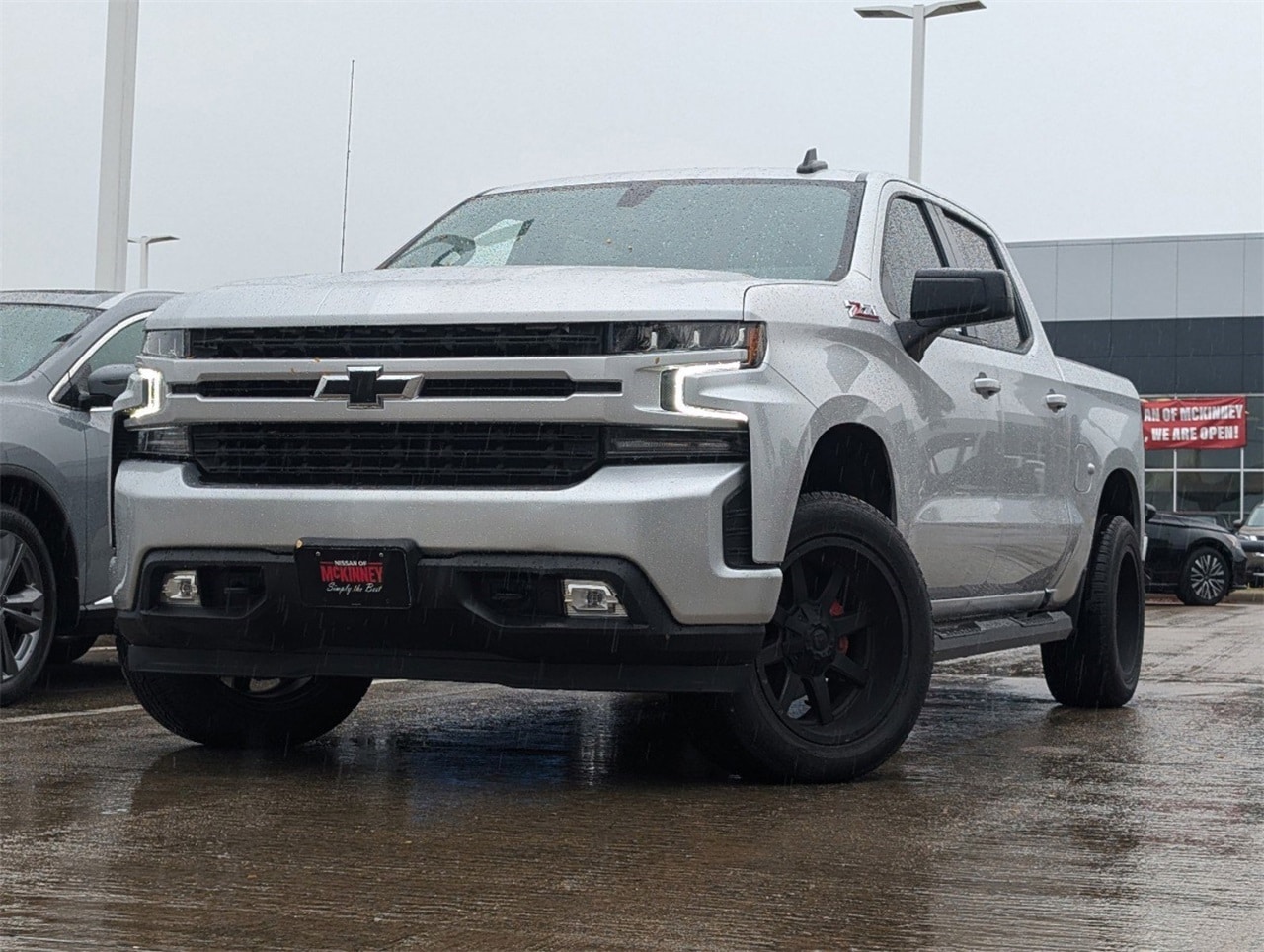 Used 2021 Chevrolet Silverado 1500 RST with VIN 3GCUYEED3MG225145 for sale in Mckinney, TX