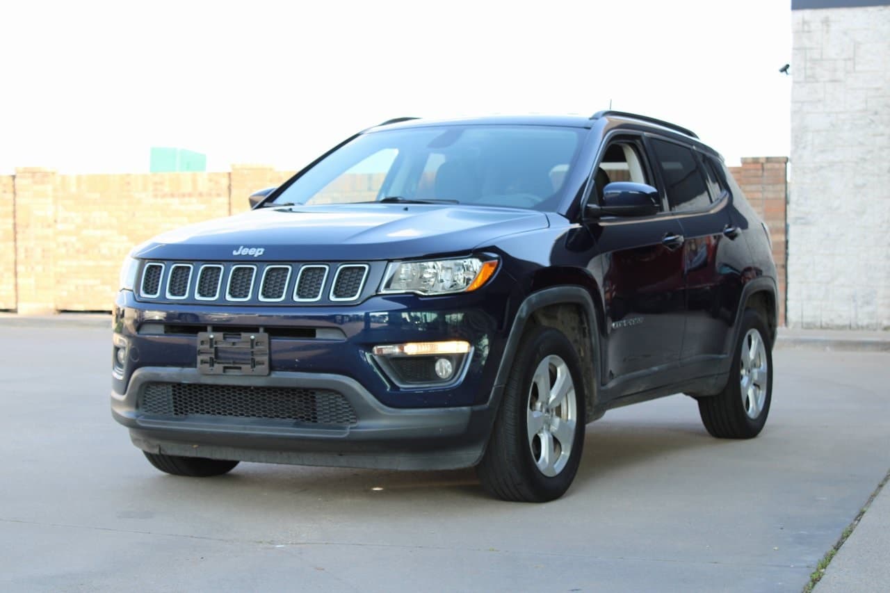 Used 2018 Jeep Compass Latitude with VIN 3C4NJDBBXJT349468 for sale in Mckinney, TX