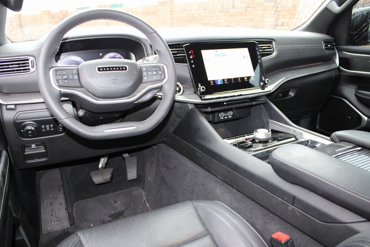 2022 Jeep Wagoneer Series II photo 4