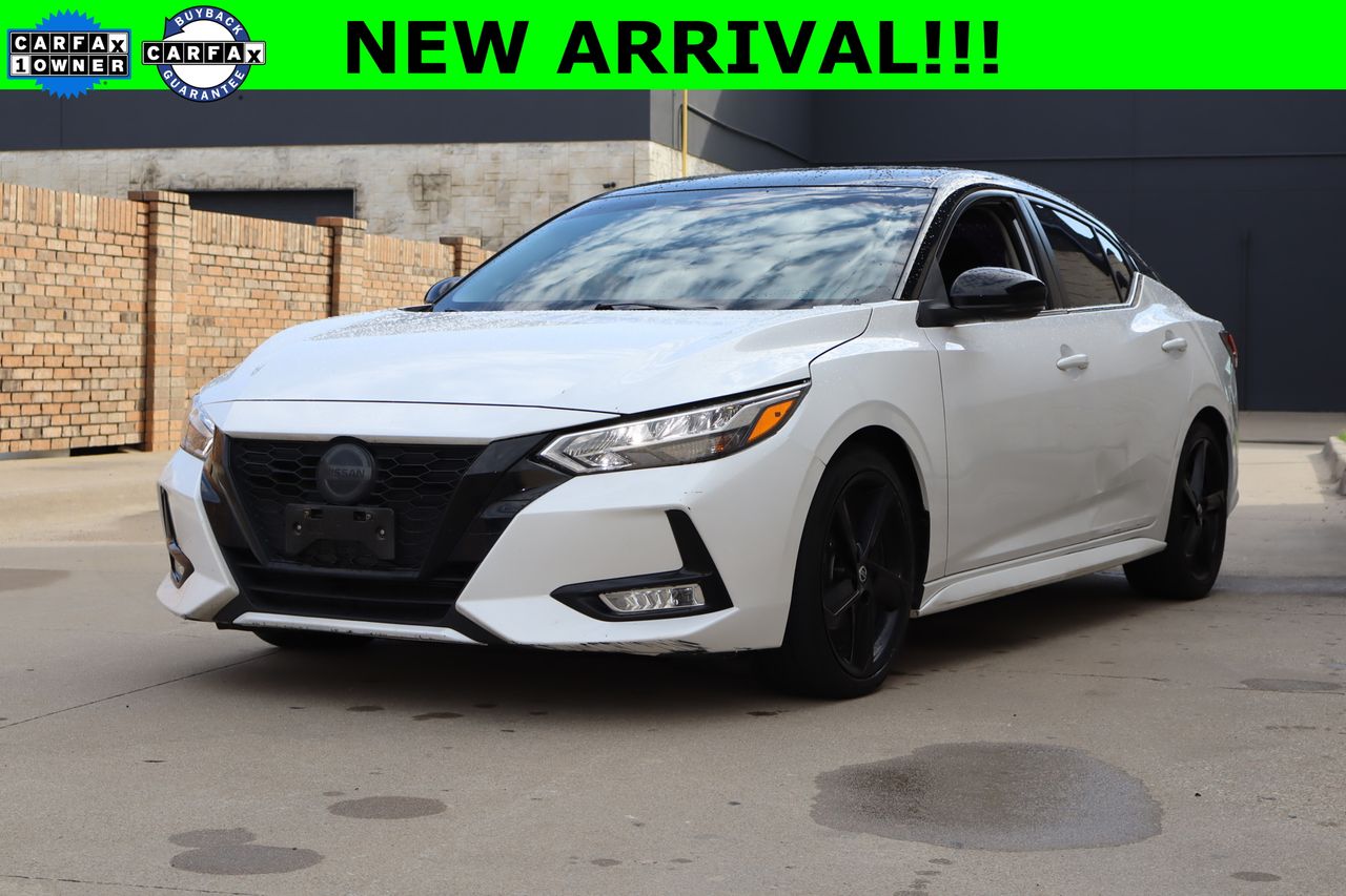 2022 Nissan Sentra SR CVT's photo