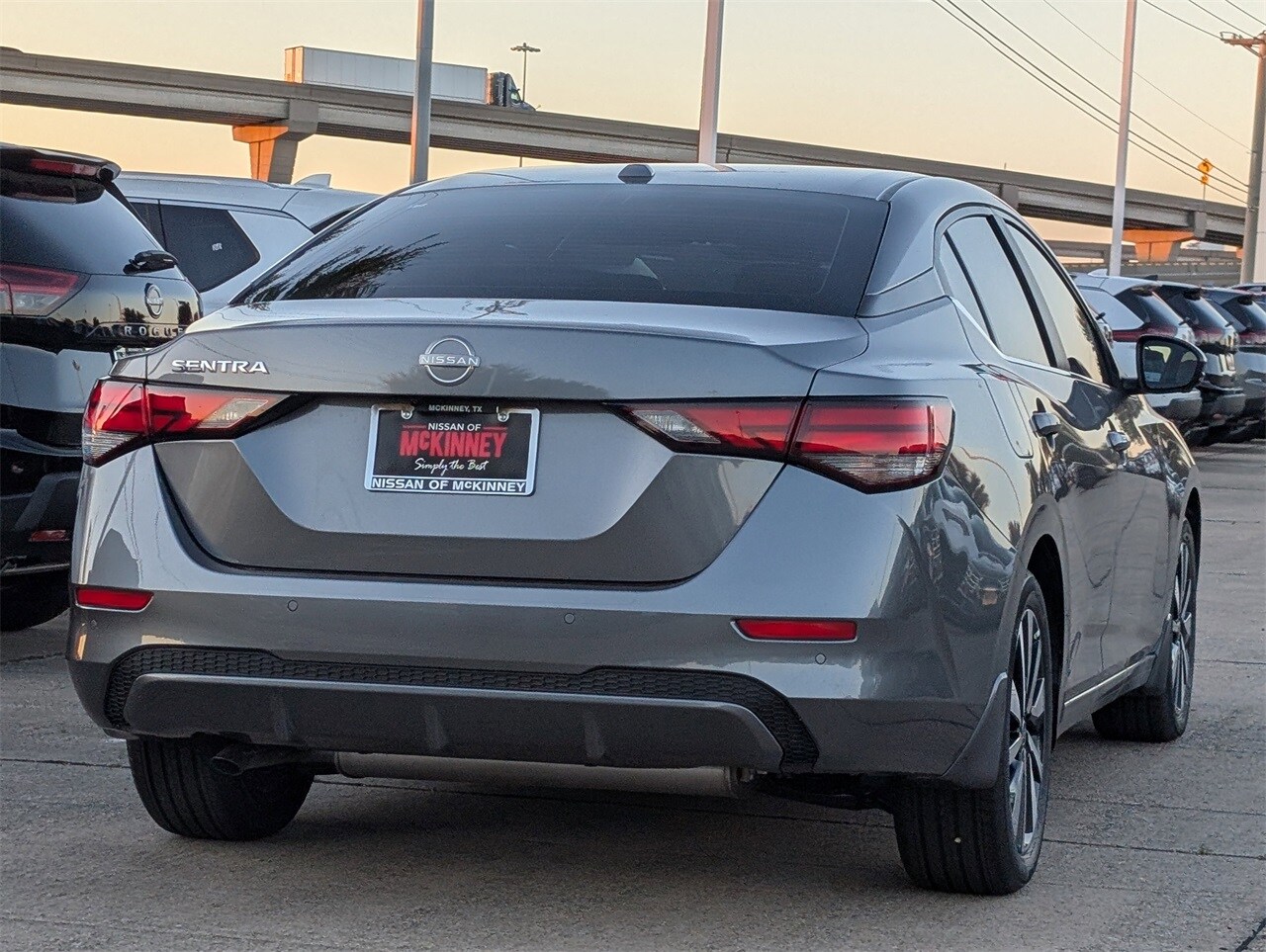 2025 Nissan Sentra SV photo 4