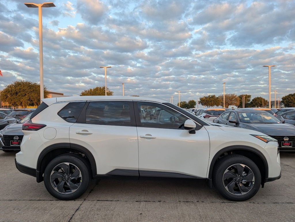 New 2026 Nissan Rogue SV SUV