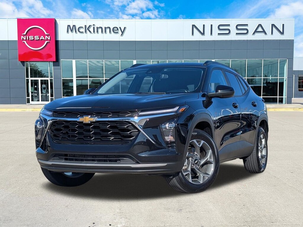 Used 2025 Chevrolet Trax LT w/Convpkg SUV