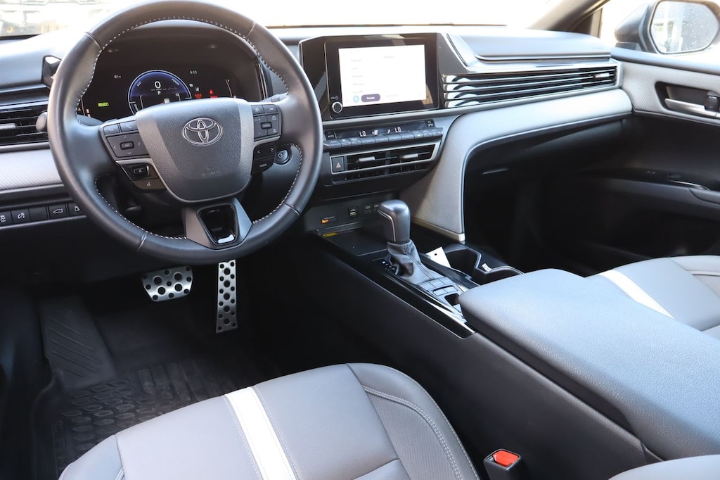 Used 2025 Toyota Camry SE Sedan