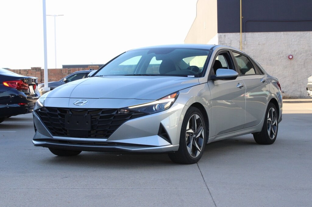 Used 2023 Hyundai Elantra SEL w/Nav/Convpkg Sedan
