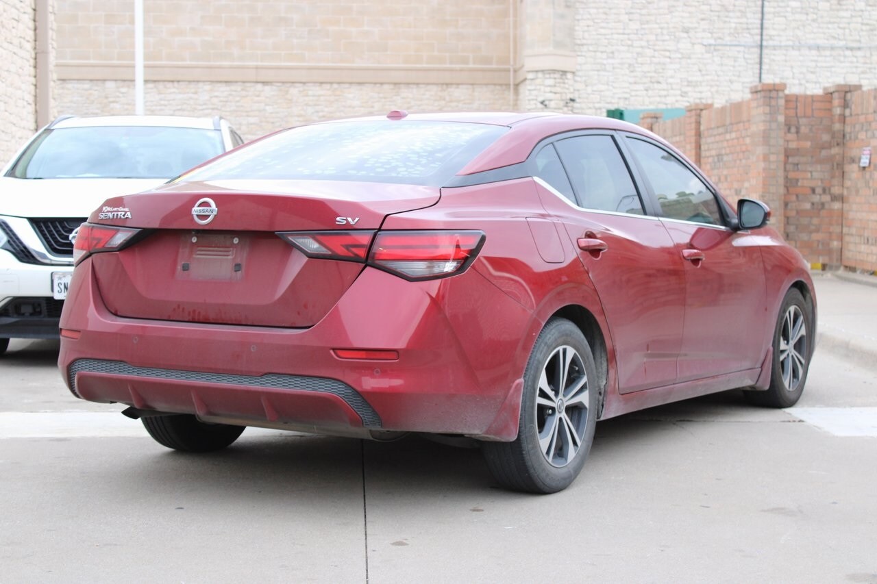 2020 Nissan Sentra SV photo 2