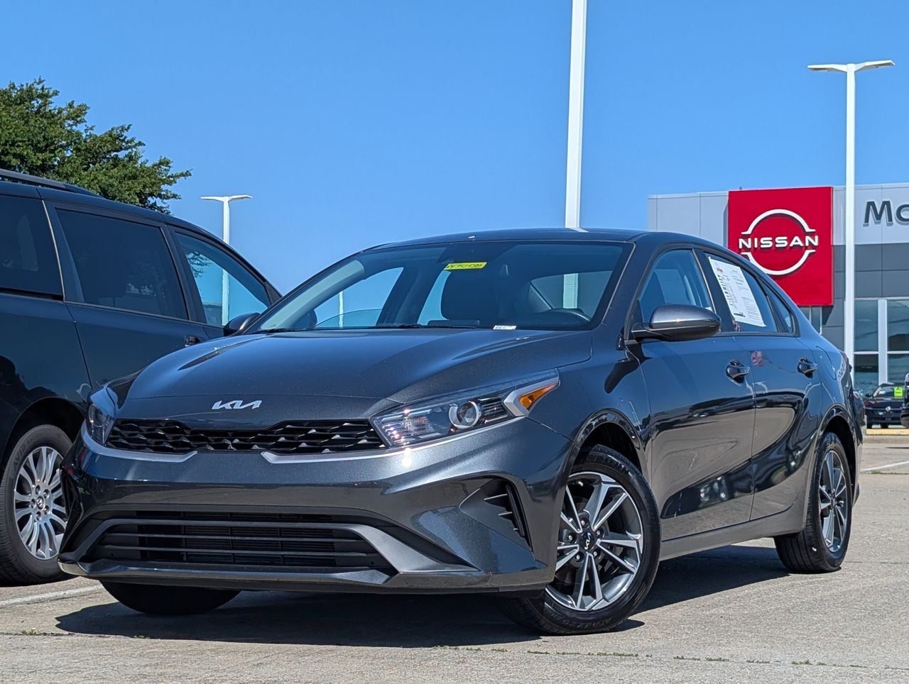 2024 Kia Forte LXS AT's photo