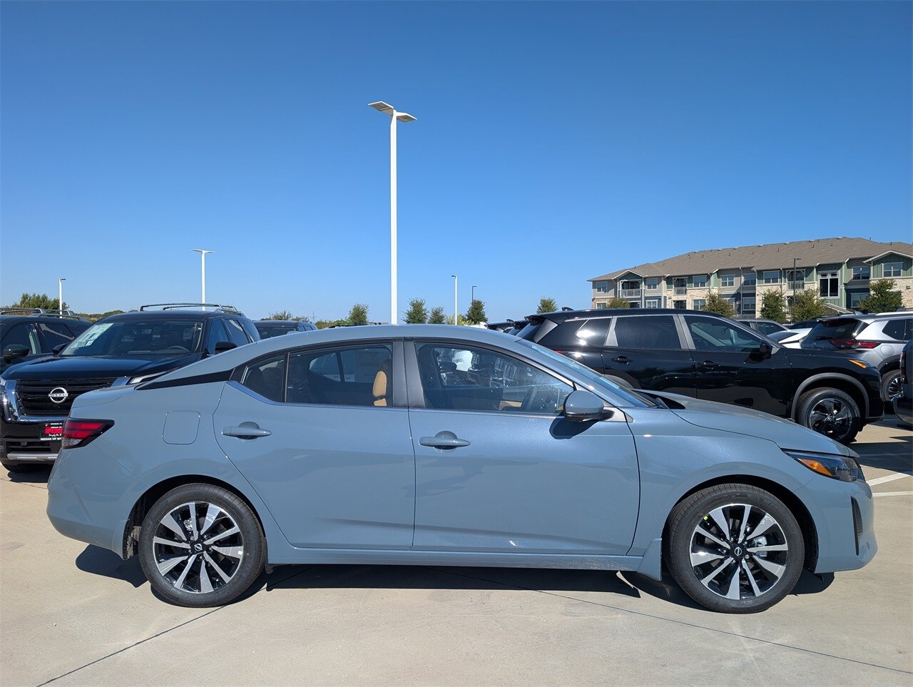 2025 Nissan Sentra SV photo 3
