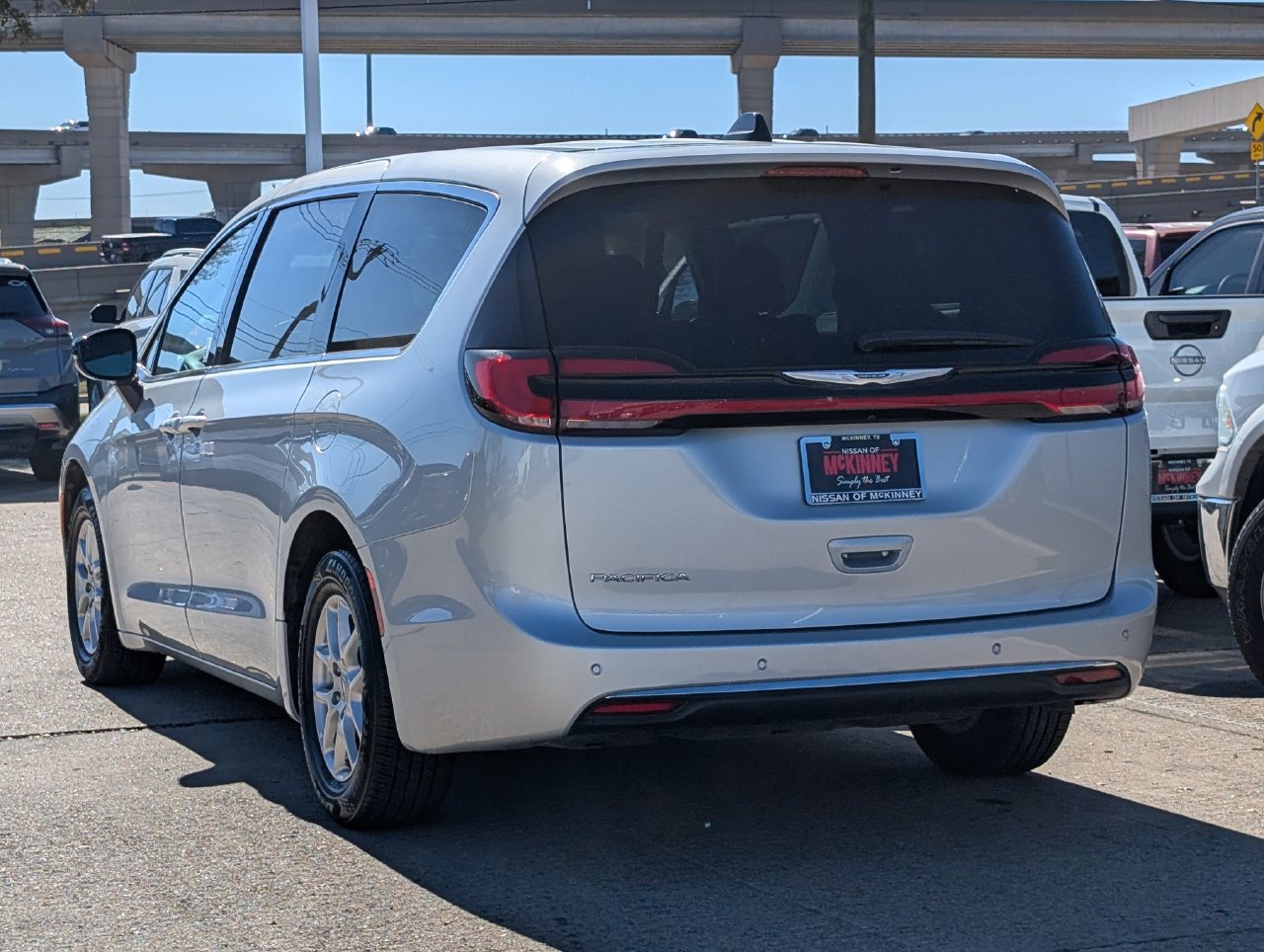 Used 2024 Chrysler Pacifica Touring L Van Passenger Van