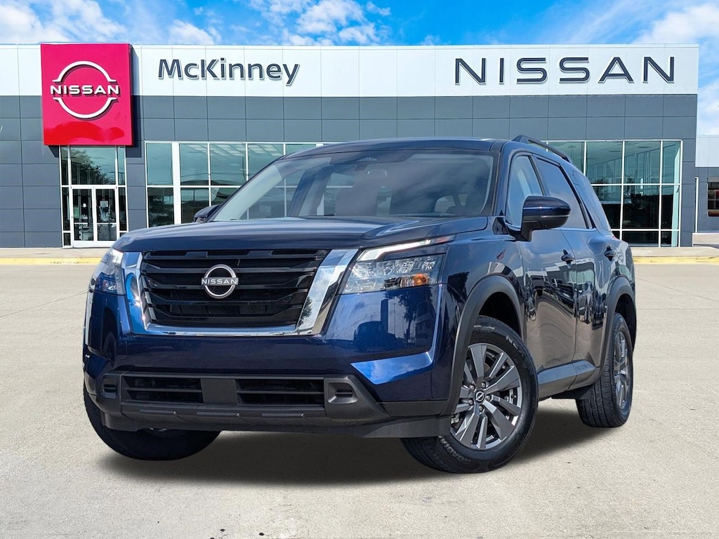 Used 2025 Nissan Pathfinder SV SUV