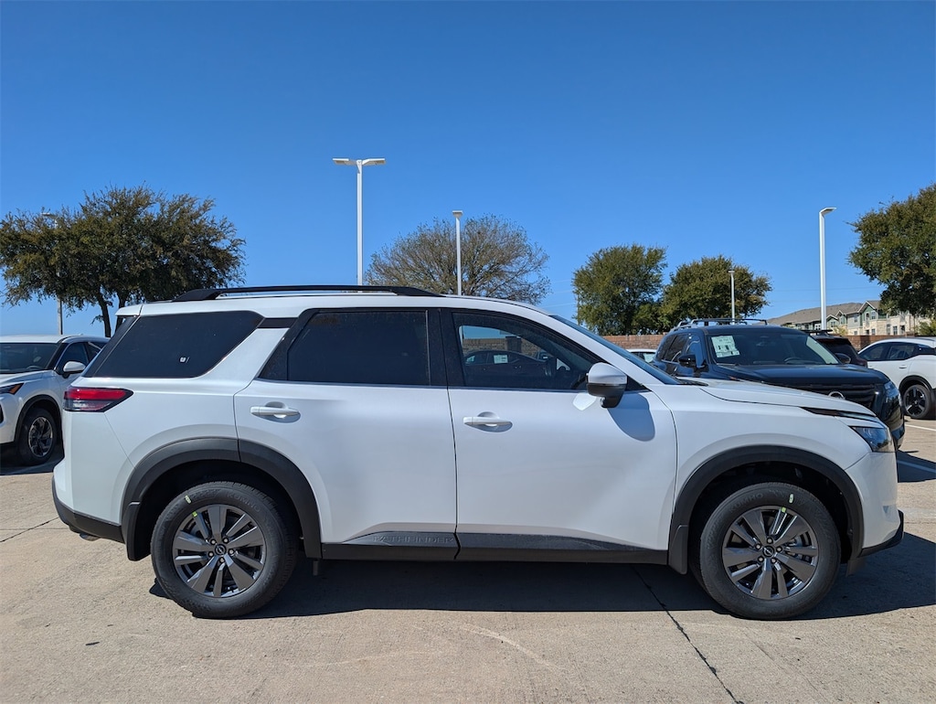 New 2025 Nissan Pathfinder SV SUV
