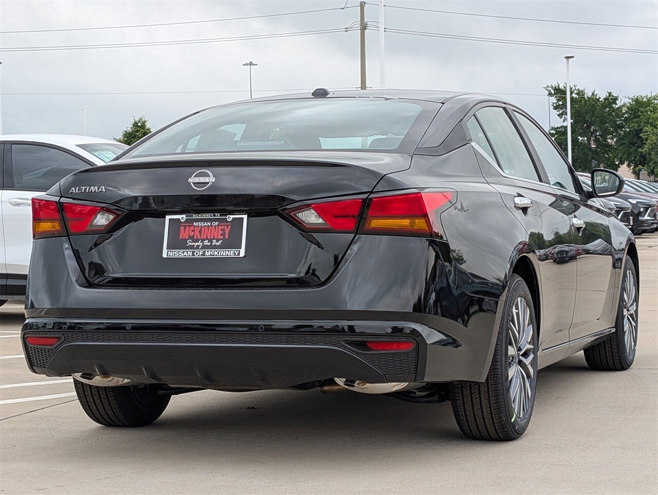 2025 Nissan Altima SV photo 4