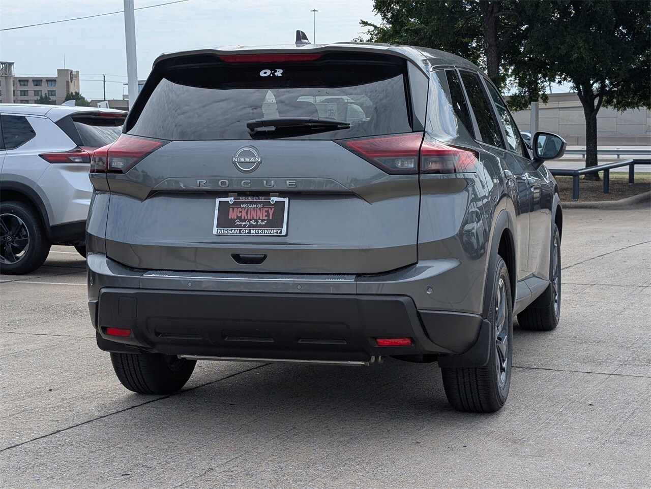 2026 Nissan Rogue SV photo 3
