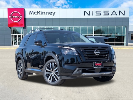 2025 Nissan Pathfinder Platinum SUV