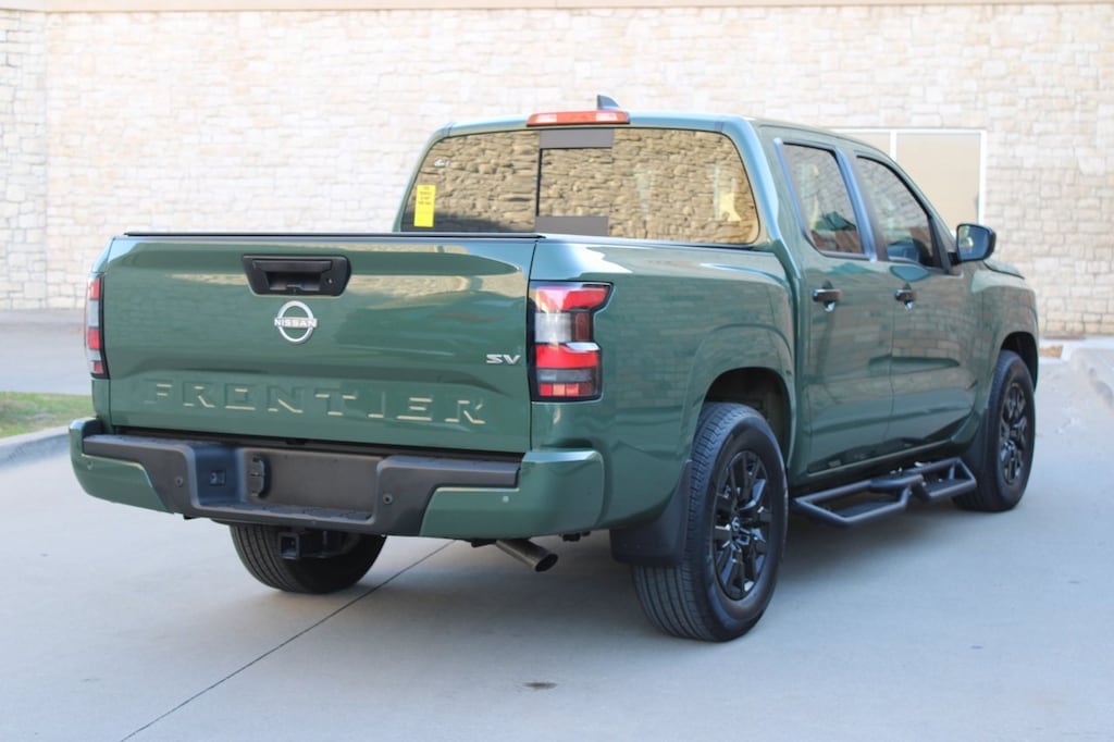 Used 2023 Nissan Frontier SV w/Convp/Techp/Fenderaudiop Truck Crew Cab