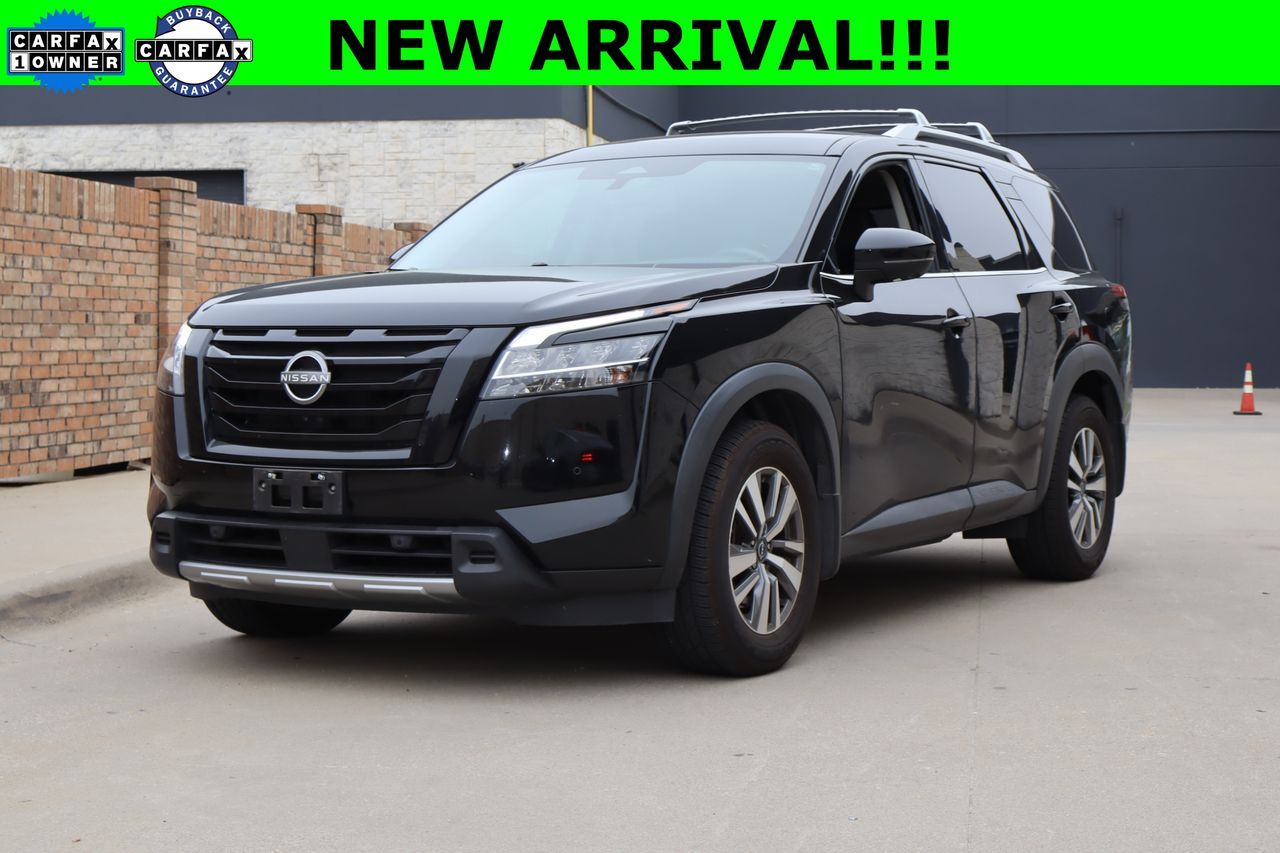 2023 Nissan Pathfinder SL