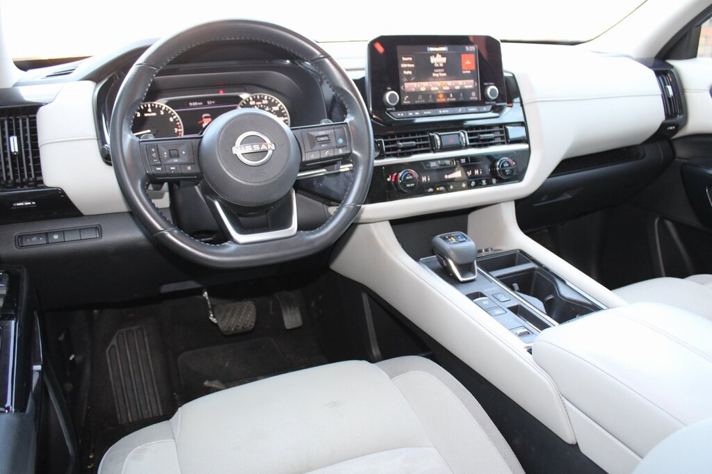 Used 2022 Nissan Pathfinder SV SUV