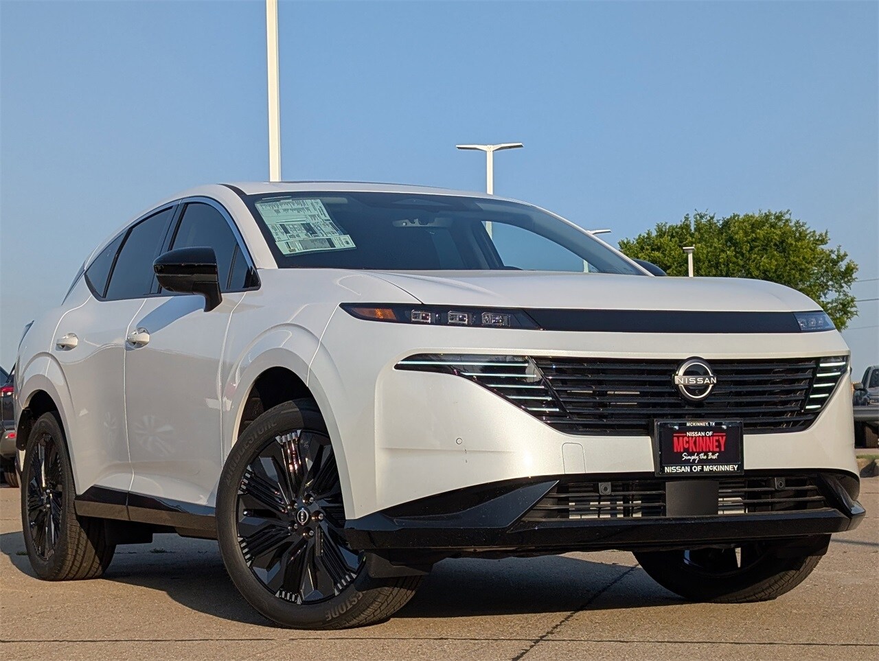 2025 Nissan Murano Platinum photo 2