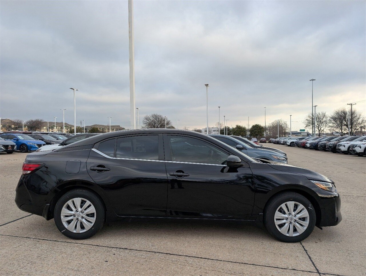 2025 Nissan Sentra S photo 2