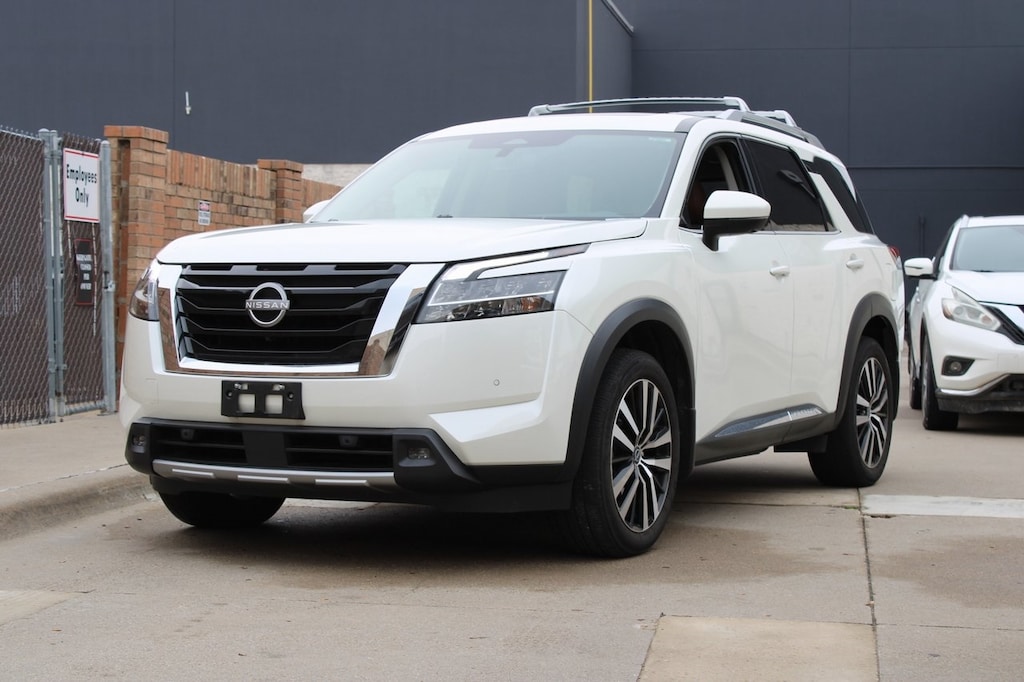 Certified 2023 Nissan Pathfinder Platinum w/Nav/CaptainSchairspkg SUV