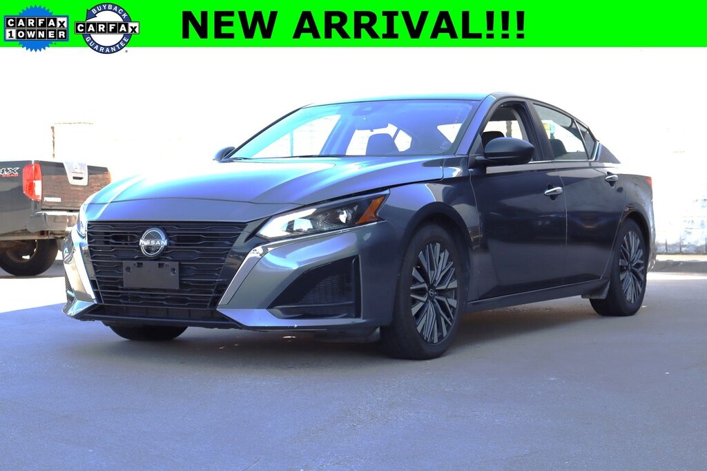 Used 2024 Nissan Altima 2.5 SV Sedan