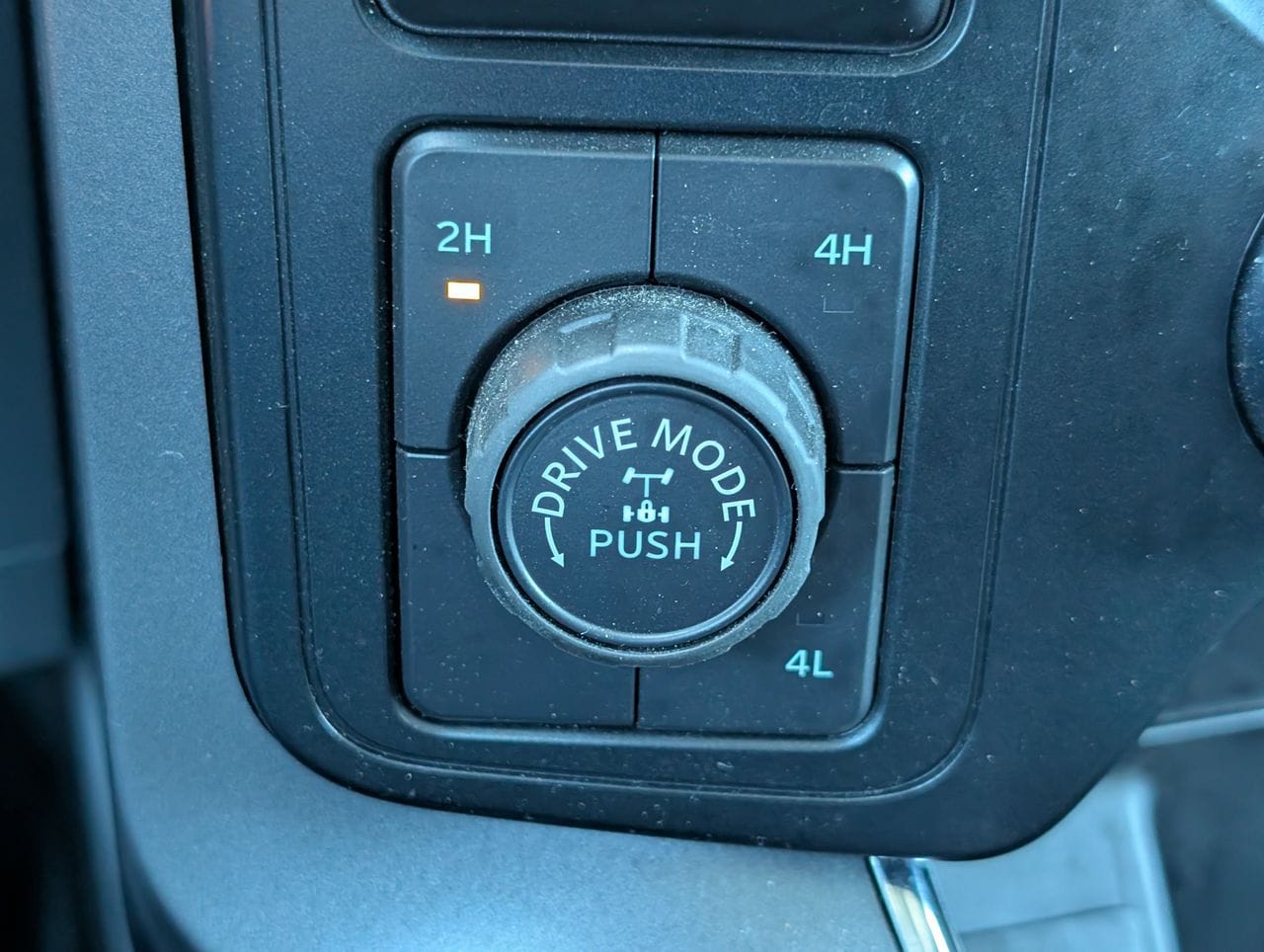 2025 Ford F-150 XLT - Photo 20