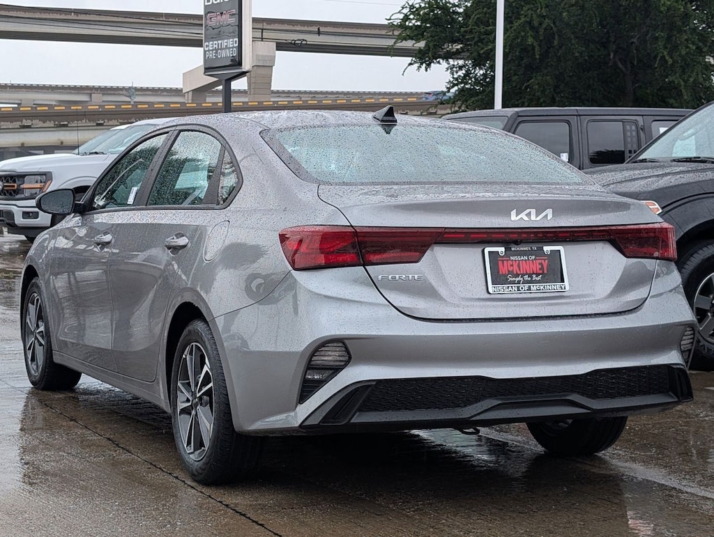 Used 2023 Kia Forte LXS Sedan