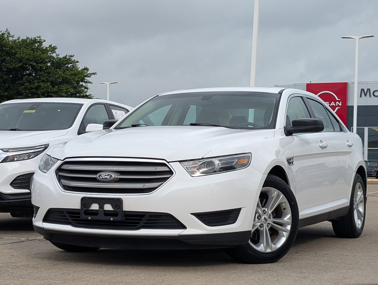 2018 Ford Taurus SE FWD's photo