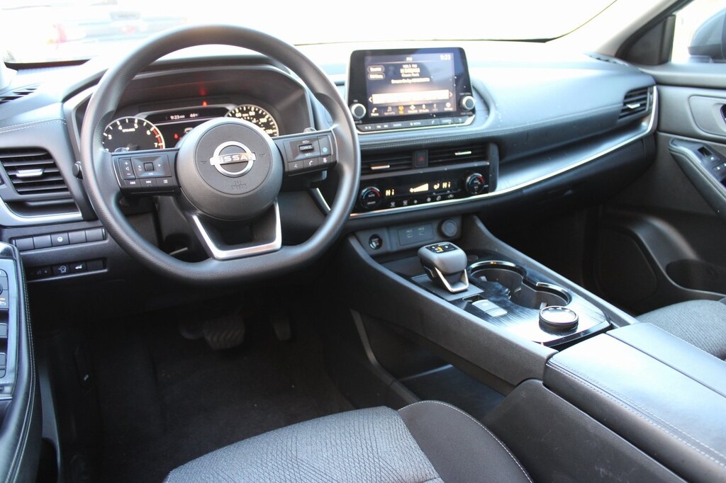 Used 2024 Nissan Rogue SV SUV