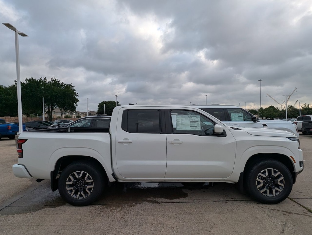 New 2026 Nissan Frontier SV Truck Crew Cab
