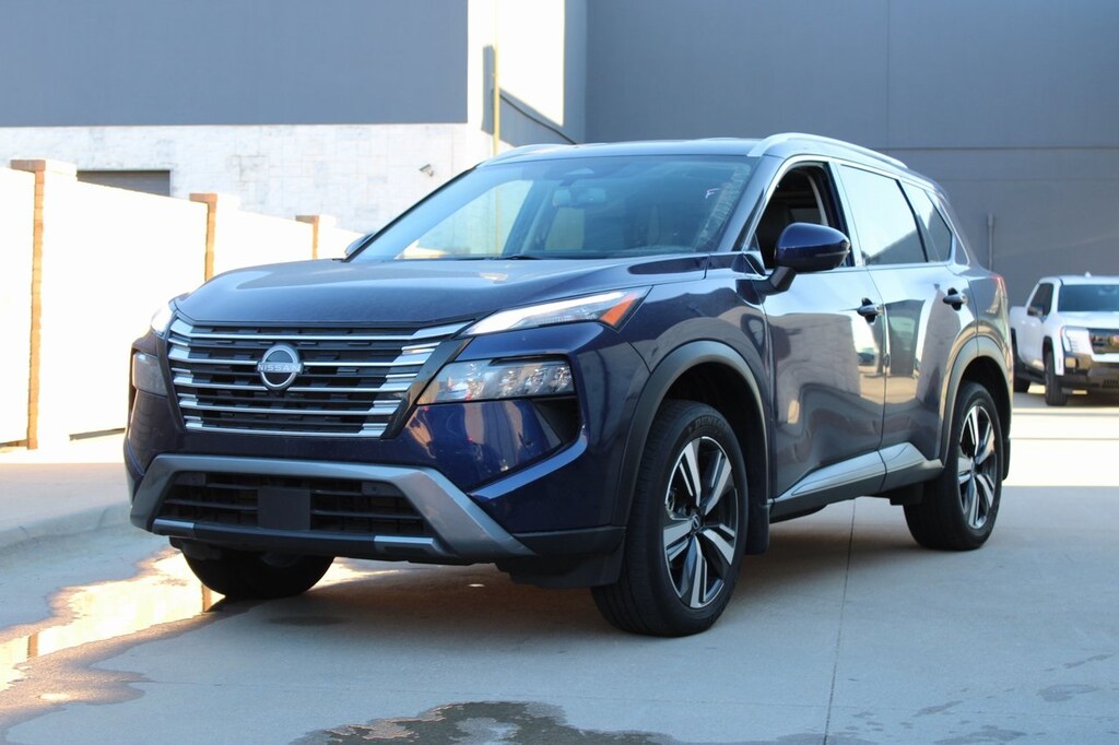 Used 2024 Nissan Rogue SL SUV