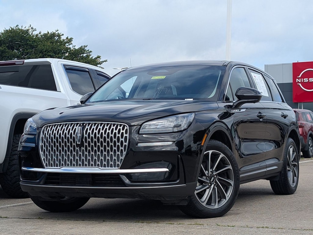 Used 2023 Lincoln Corsair Standard w/Nav/101A SUV