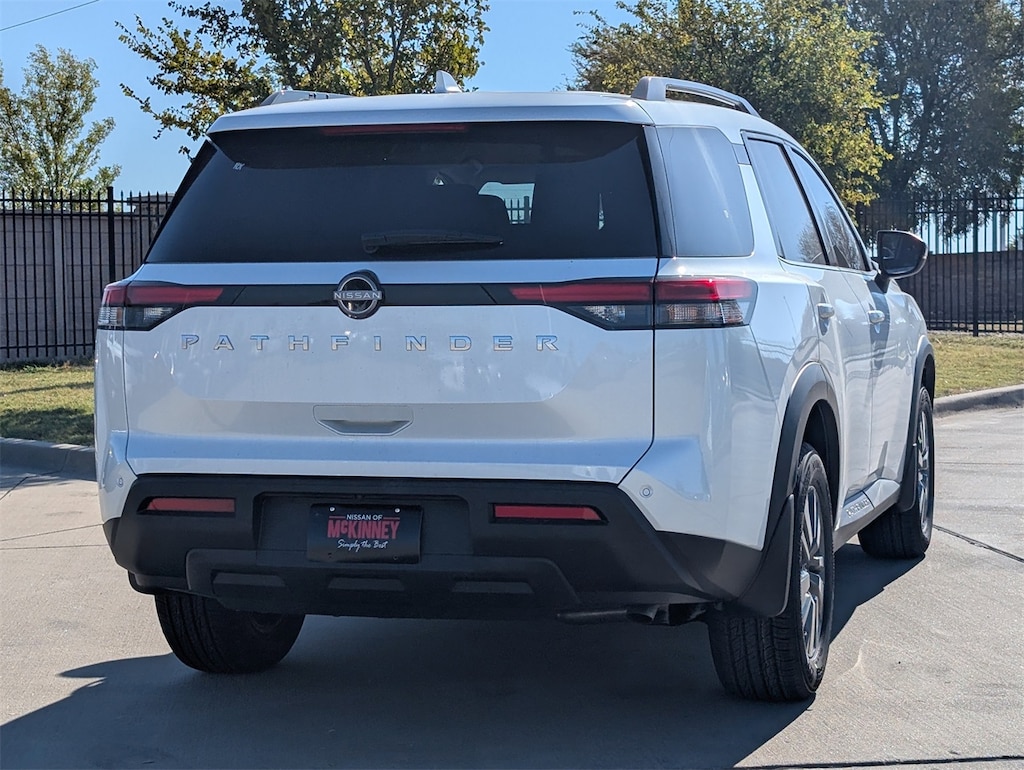 New 2025 Nissan Pathfinder SV SUV