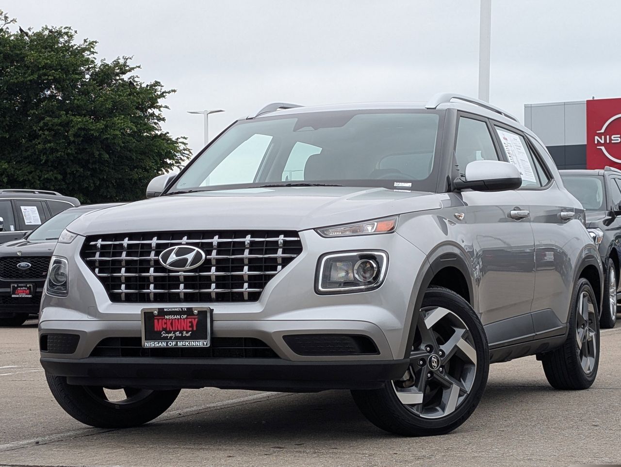 Used 2024 Hyundai Venue SEL with VIN KMHRC8A30RU290585 for sale in McKinney, TX