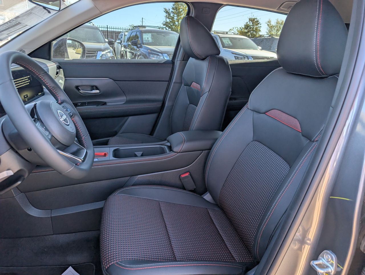 2026 Nissan KICKS SR - Photo 18