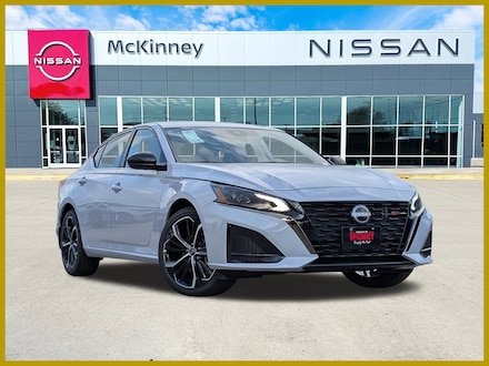 2025 Nissan Altima SR Sedan