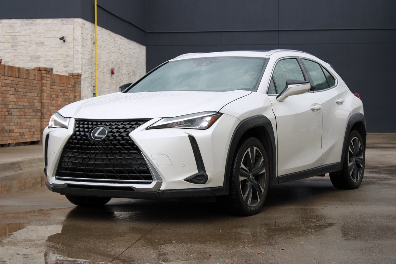 Used 2021 Lexus UX 200 with VIN JTHP3JBH6M2035312 for sale in Mckinney, TX