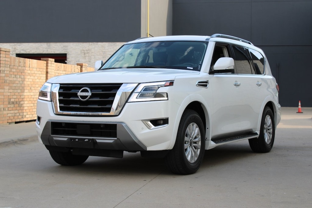 Used 2023 Nissan Armada SV w/Nav SUV
