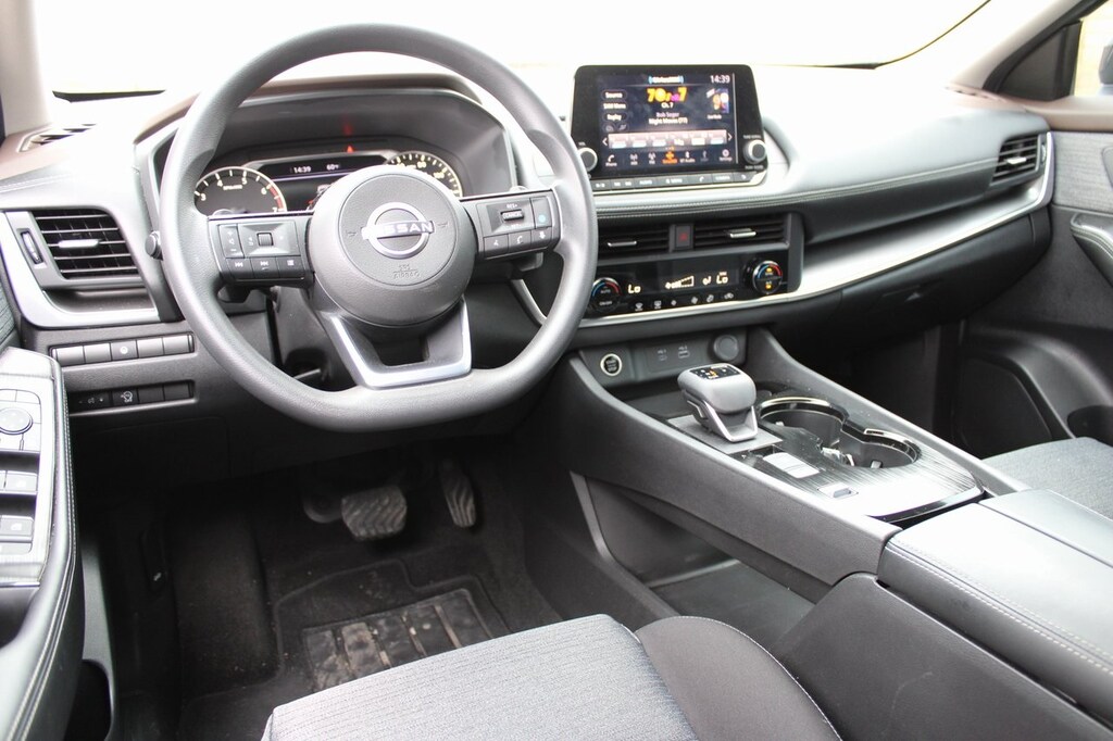 Used 2023 Nissan Rogue SV SUV