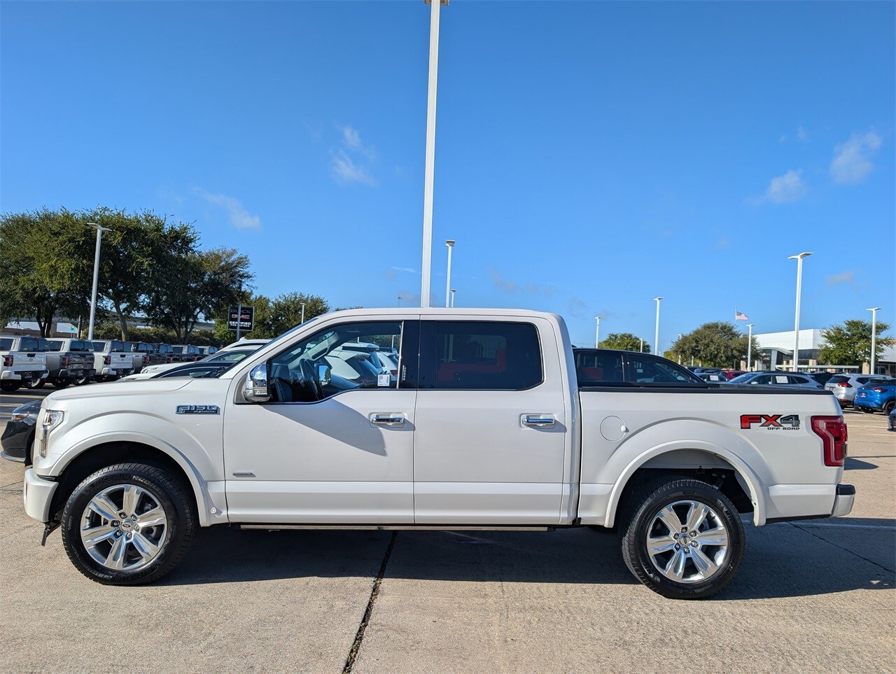 2017 Ford F-150 Platinum FX4 photo 2