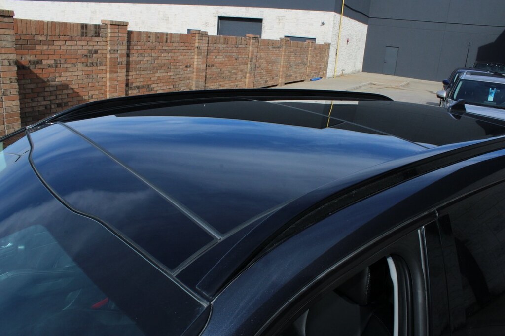 Used 2023 Kia Sorento SX w/Nav SUV