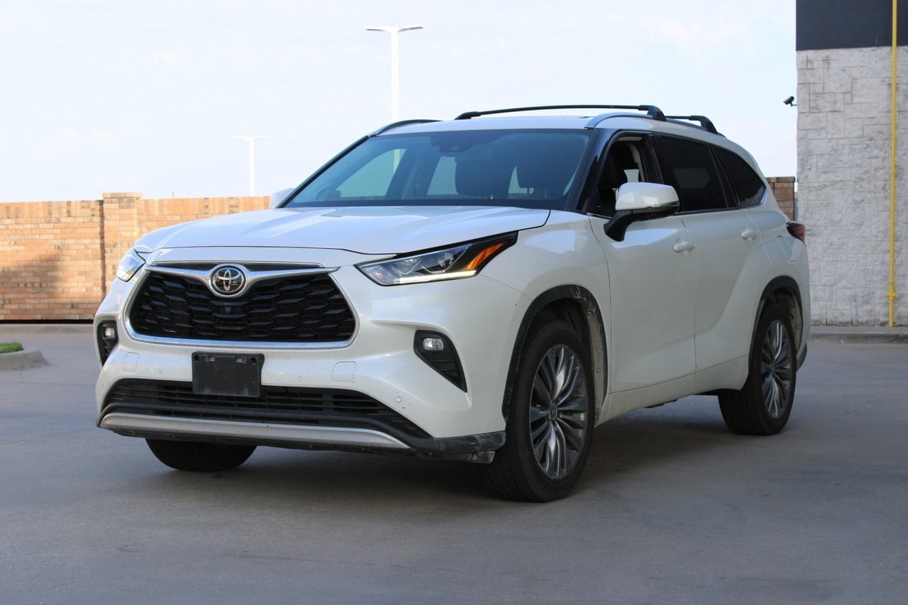 Used 2020 Toyota Highlander Platinum with VIN 5TDFZRAH8LS017607 for sale in Mckinney, TX