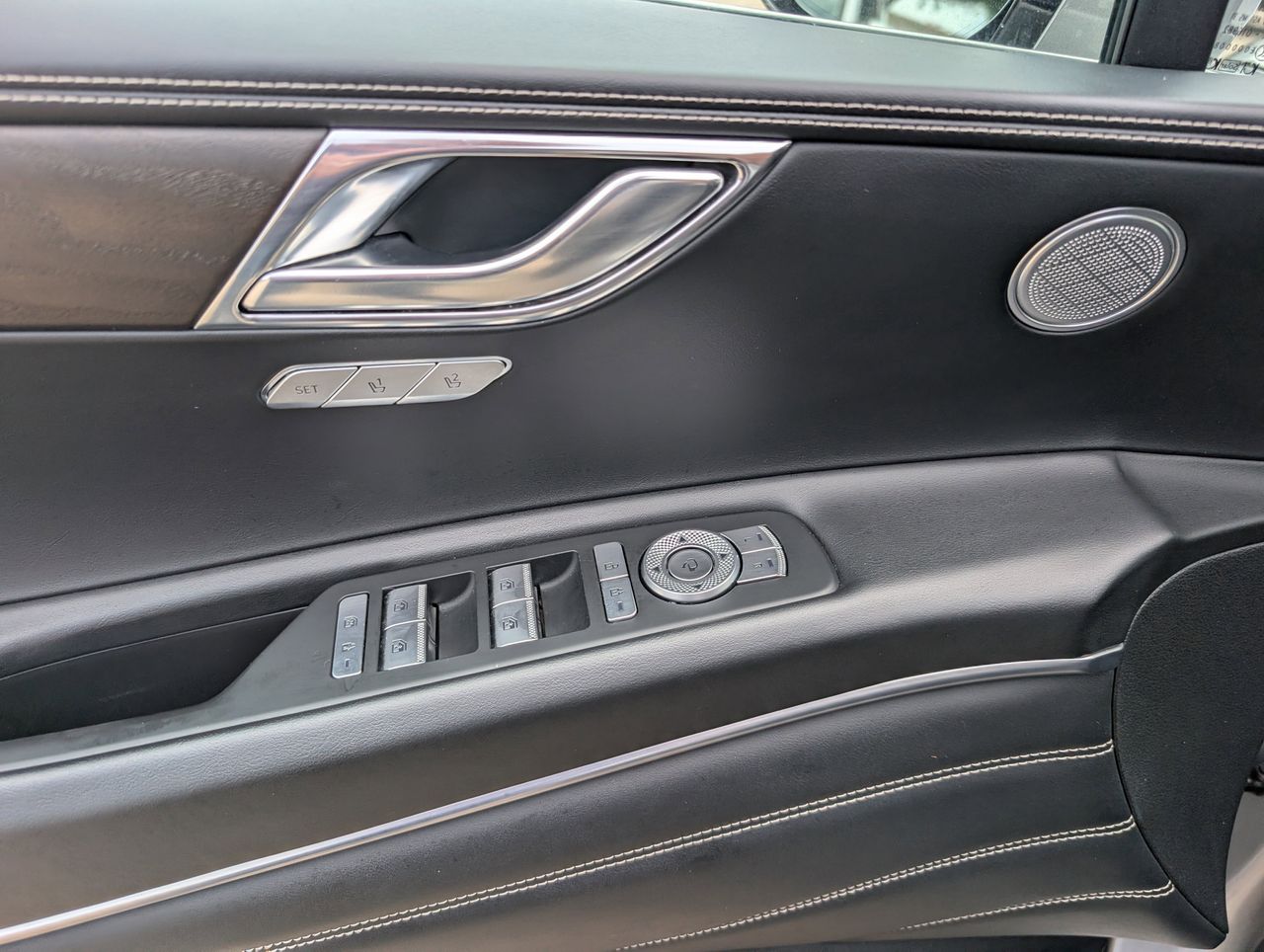 2024 GENESIS GV80 Standard - Photo 24