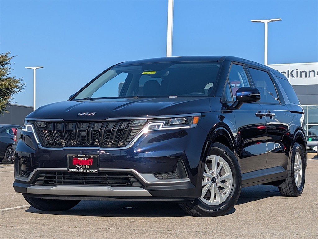 Used 2024 Kia Carnival LX MPV