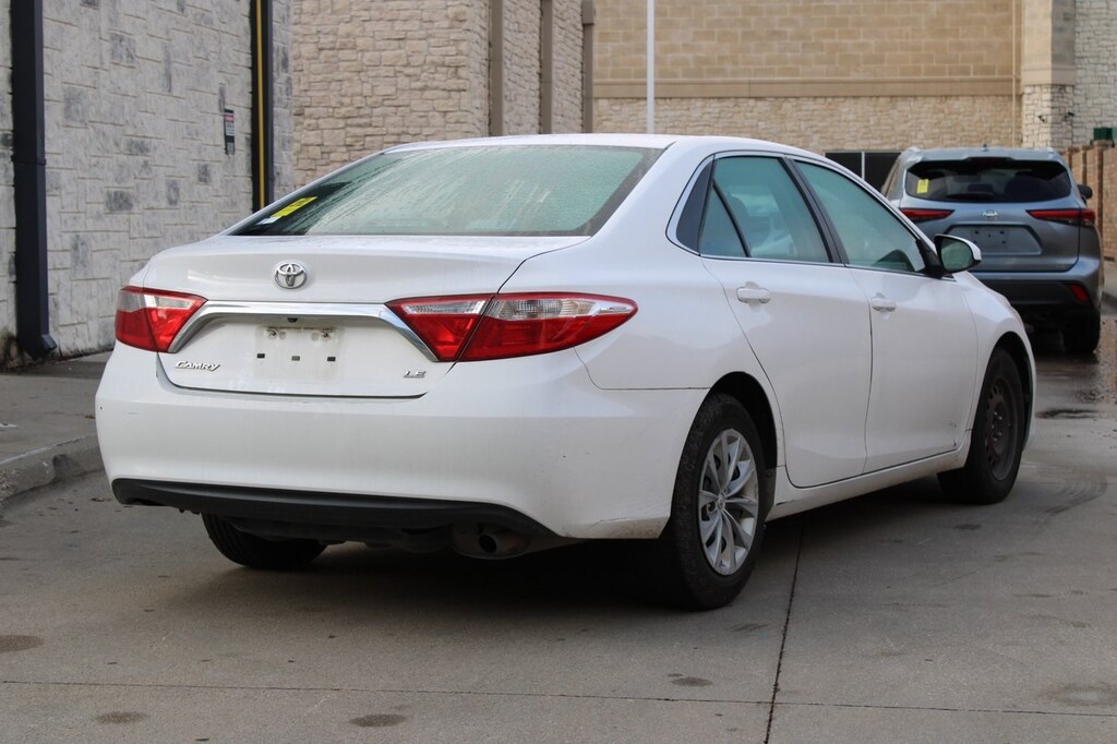 Used 2017 Toyota Camry LE Sedan