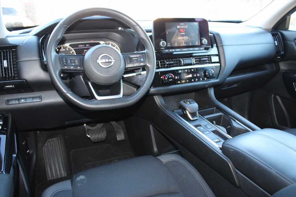 Used 2022 Nissan Pathfinder SV SUV