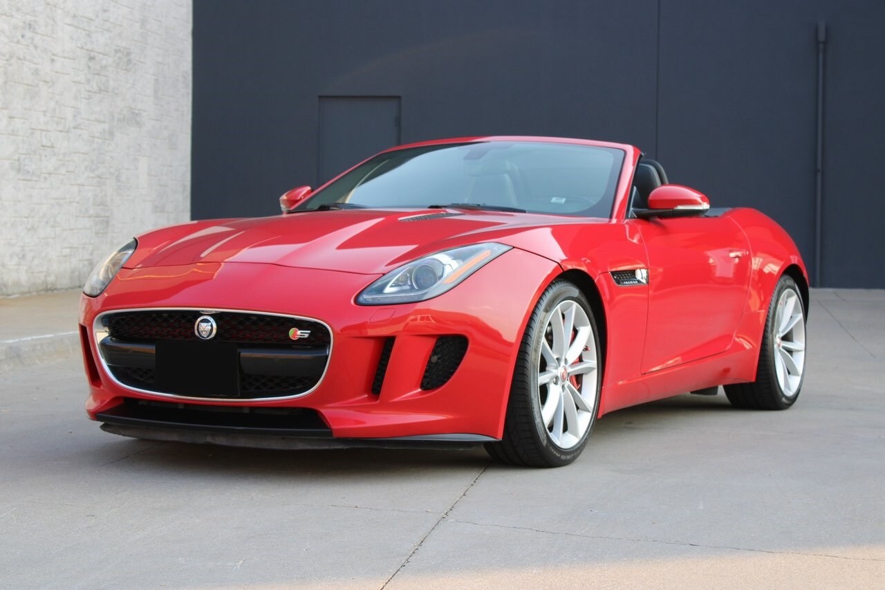 2014 Jaguar F-TYPE S photo 2