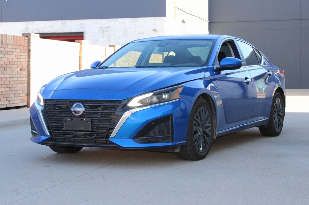 Used 2025 Nissan Altima 2.5 SV w/Specialeditionpkg Sedan