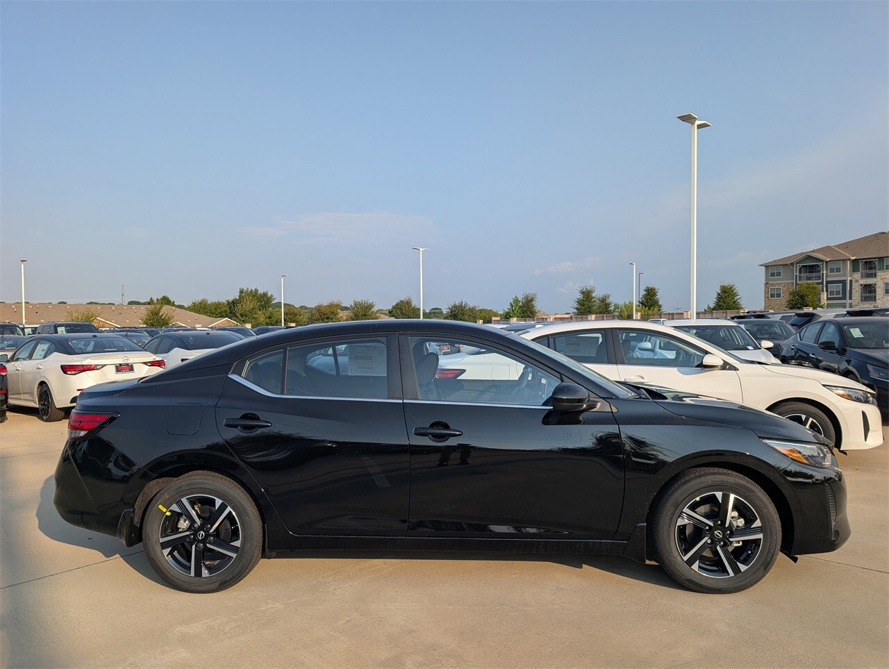 2025 Nissan Sentra SV photo 3